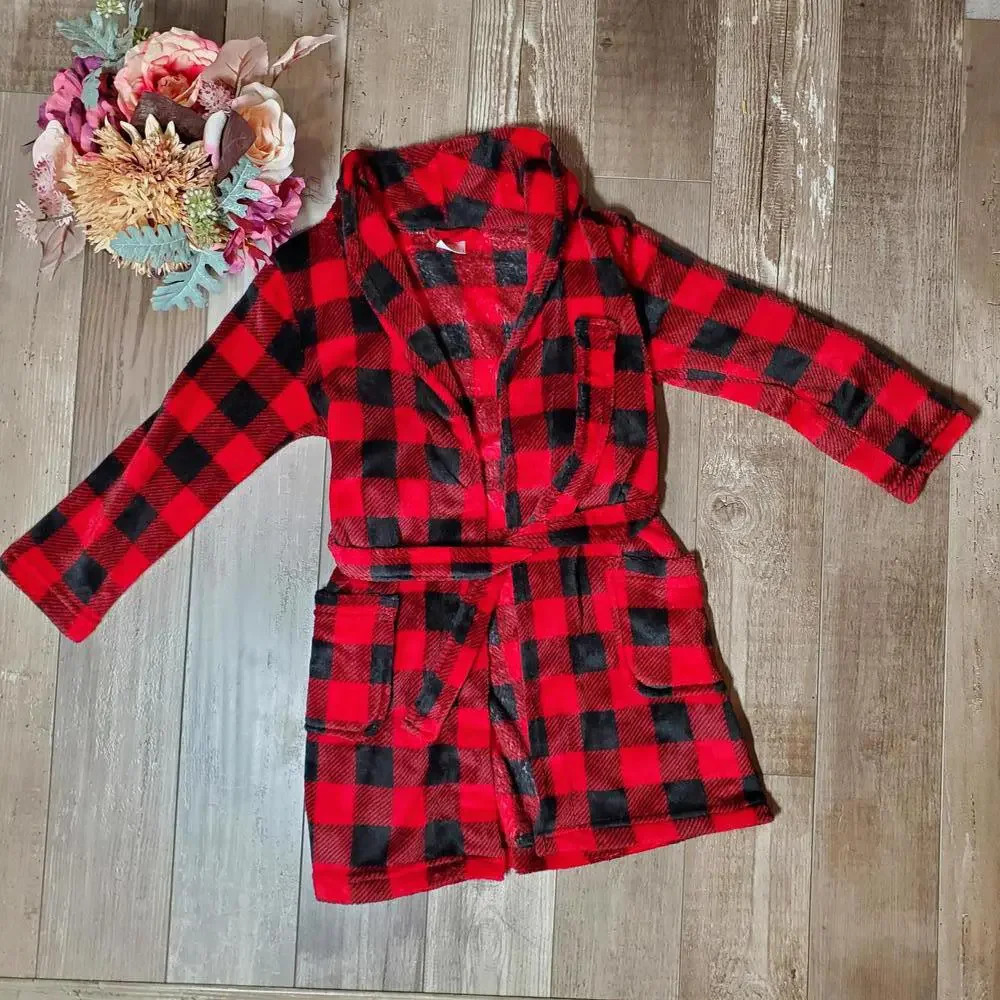 Wonder Nation Red and Black Buffalo Plaid Youth Fleece Plush Robe Size 6/7 NWOT